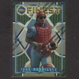 995 TOPPS FINEST REFRACTOR IVAN RODRIGUEZ TEXAS RANGERS